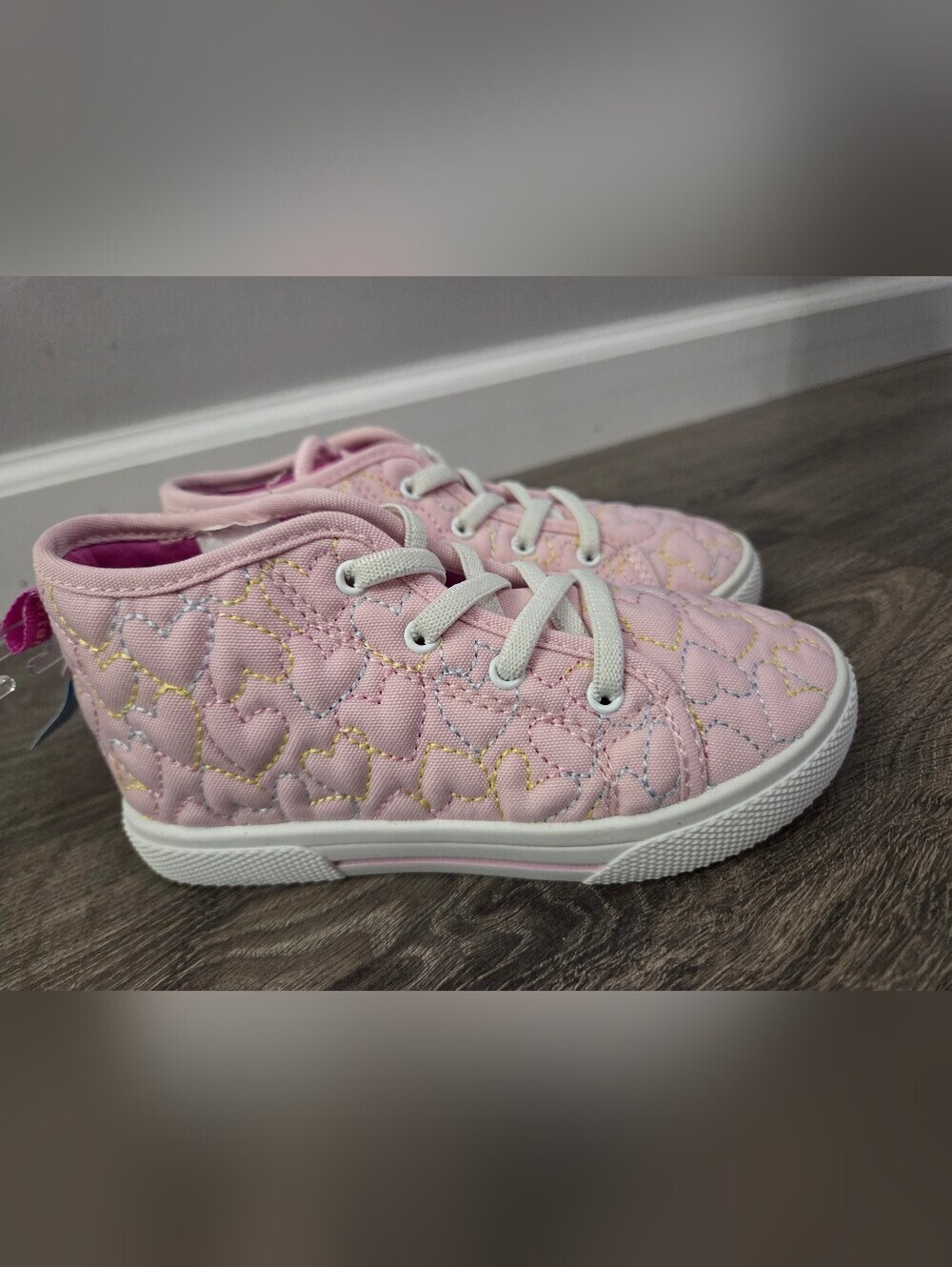 Carter's Girls Light Pink Quilted Heart Lace-Up Sneakers Size 11 NWT - Picture 2 of 6